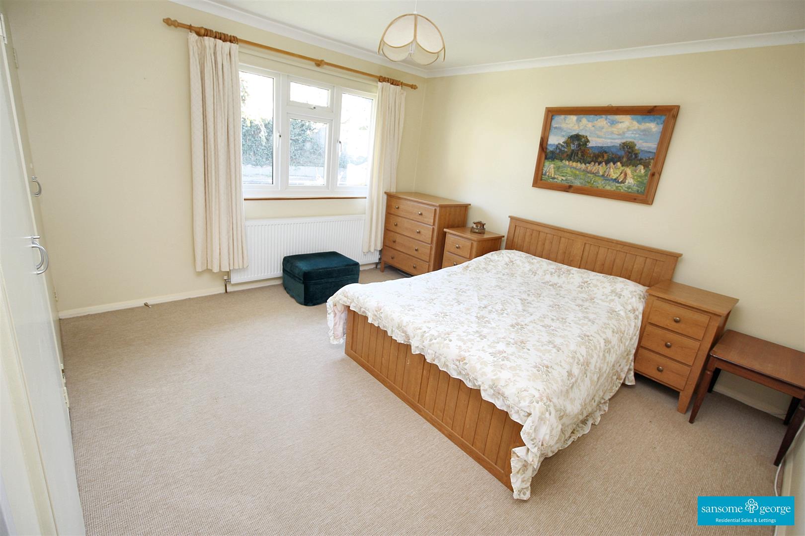 Southerndene Close, Tilehurst, Reading